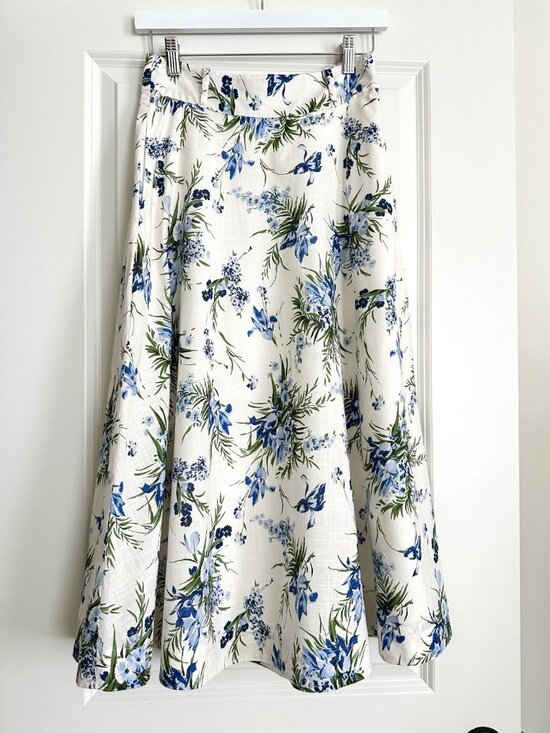 Veronica Beard Dresses & Skirts - VERONICA BEARD Arwen White Blue Floral Cotton Midi Skirt Size 2